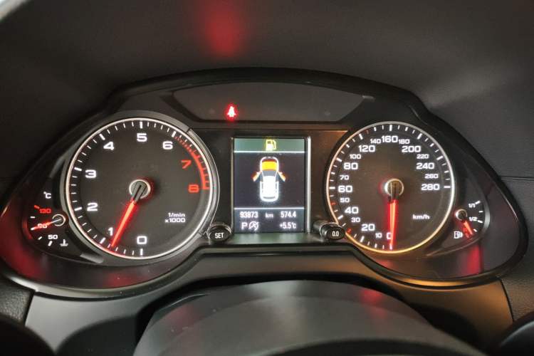 Used Audi Q5 2016 40 TFSI Comfort Model