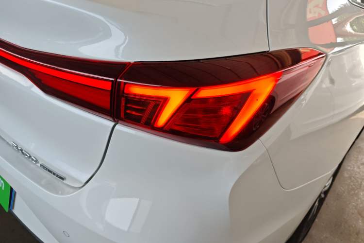 Used Changan Eado 2025 PLUS 1.4T Dual-Clutch High-Energy Version
