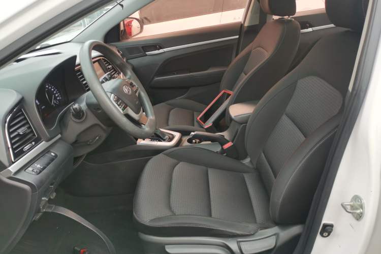 Used Hyundai Elantra 2016 1.6L Automatic ZhiXuan – Elite Version