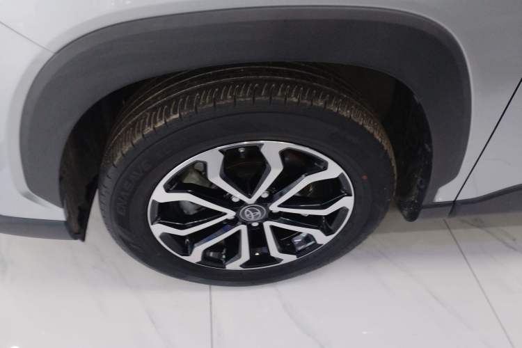 Used Toyota FRONTLANDER 2023 2.0L Smart Electric Hybrid Dual-Engine Deluxe Version
