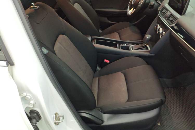 Used Mazda CX-4 2021 2.0L Automatic Two-Wheel Drive Blue Sky Dynamic Edition
