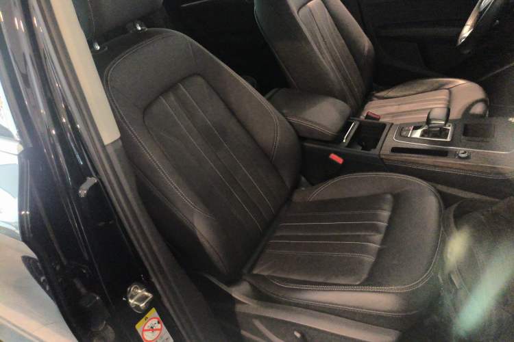 Used Audi Q5L 2022 40T Luxury Elegant Model
