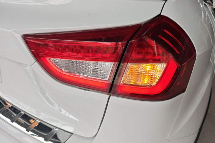 Used Geely Auto Vision X3 2017 1.5L Automatic Prestige Model
