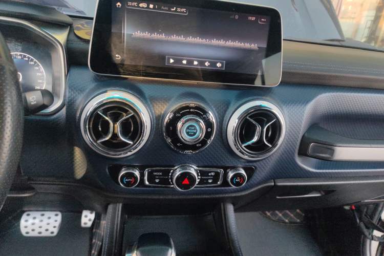 Used  BJ40 2018 PLUS 2.3T Automatic Four-Wheel Drive Premium Edition China V
