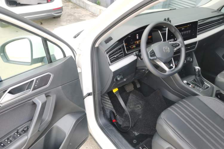 Used Volkswagen Tiguan L 2022 330TSI Automatic Two-Wheel Drive Comfort Edition
