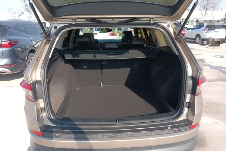 Used Skoda Kodiaq 2021 TSI330 5-Seater Two-Wheel-Drive Luxury Plus Edition
