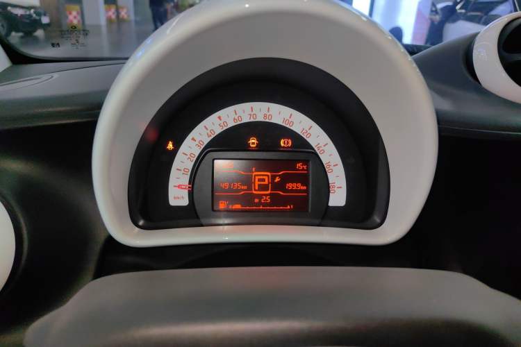 Used  fortwo 2018 1.0L 52kW Hardtop Dynamic Version China V
