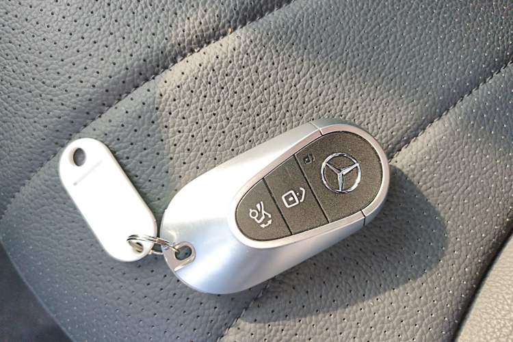 Used Mercedes-Benz EQE 2025 500 4MATIC Pioneer Edition