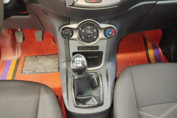 Used Ford Fiesta 2013 Sedan 1.5L Manual Fashion Edition