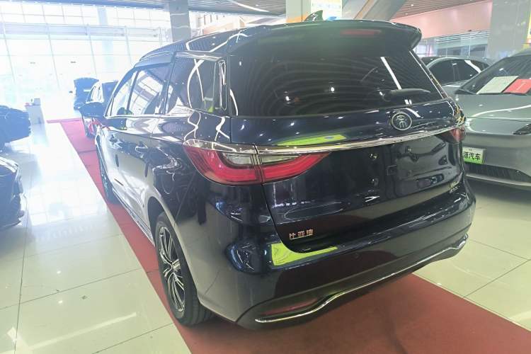 Used BYD Song MAX New Energy 2019 DM 1.5T Smart Connect Advanced 7-Seater China VI Standard
