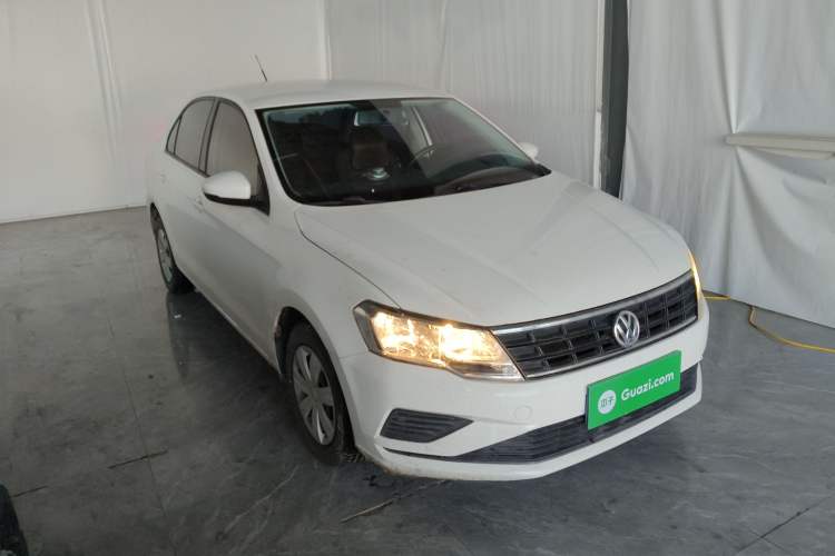 Used Volkswagen Jetta 2017 1.4L Manual Fashion Edition
