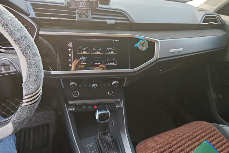 Used Audi Q3 2021 35 TFSI Fashion Dynamic Model