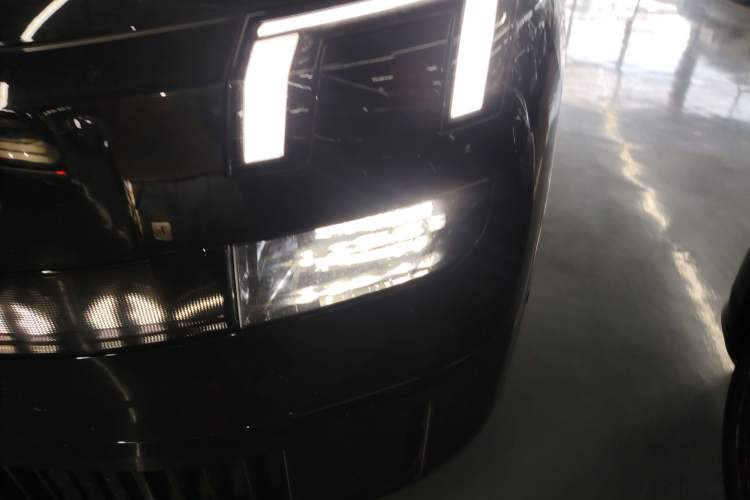 Used Lynk & Co 900 2025 1.5T Ultra
