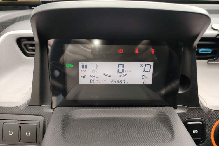 Used Wuling Hongguang MINIEV 2022 Easy Version Lithium Iron Phosphate
