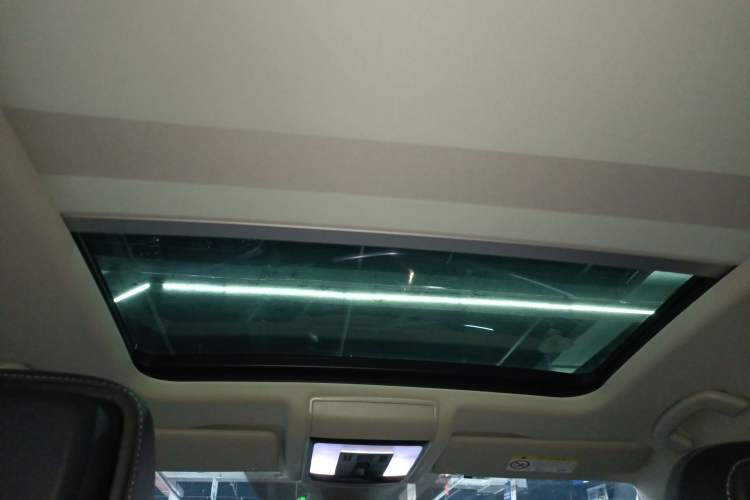 Used Volkswagen Passat 2023 330TSI Starry Luxury Edition
