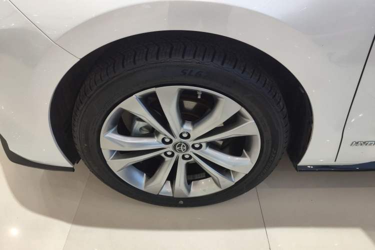 Used Toyota Sienna 2021 2.5L Hybrid Platinum Edition