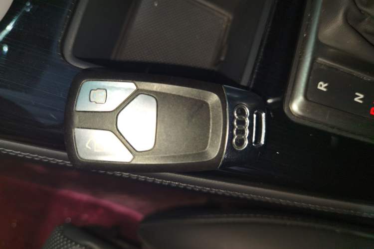 Used Audi A4L 2025 2 Million Units Enjoyment Version 40 TFSI Luxury Dynamic Edition
