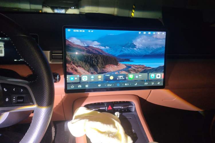 Used  E5 PLUS 2025 165 km Long-Range Version PLUS 7-Seater
