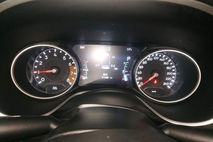 Used  Compass 2017 200T Automatic Family Edition
