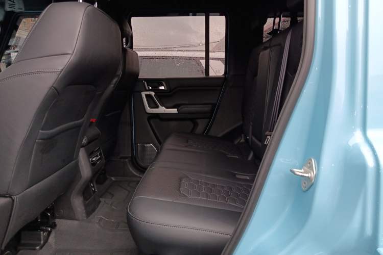 Used  T01 2025 2.0T Changfeng
