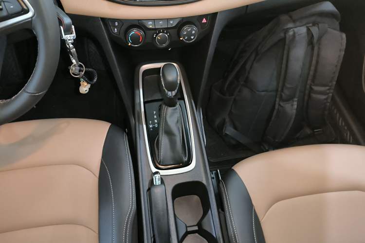 Used Chevrolet Monza 2022 320 Automatic Enjoyment Sunroof Version
