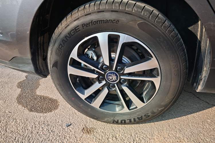 Used BYD Qin PLUS 2025 DM-i Smart Drive 120KM Superior Model
