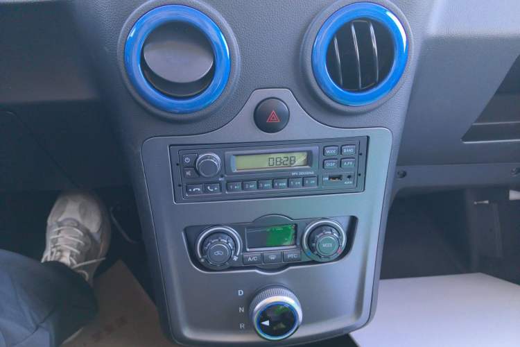 Used Foton Intelligent Blue Elf E7 2024 Facelifted All-Electric Van Flat Roof 2 Seats Evey Lithium Energy 41.86 kWh
