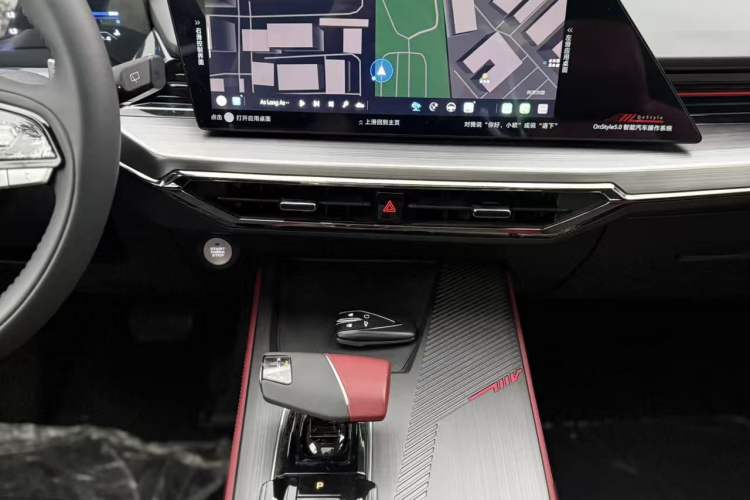 Used Oshan Z6 2023 Blue Whale 1.5T DCT Smart Luxury Model