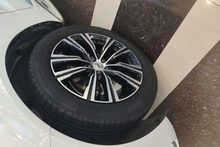 Used Volvo XC60 2022 B5 4x4 Smart Luxury Edition