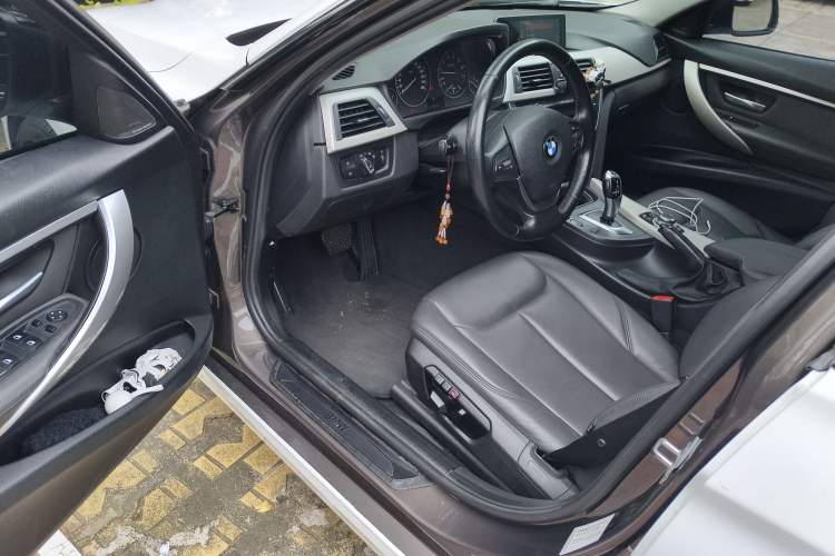 TDK.VehicleDetails.img