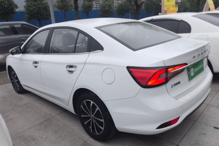 Used Roewe i5 2020 1.5L Automatic 4G Connect Luxury Flagship Edition
