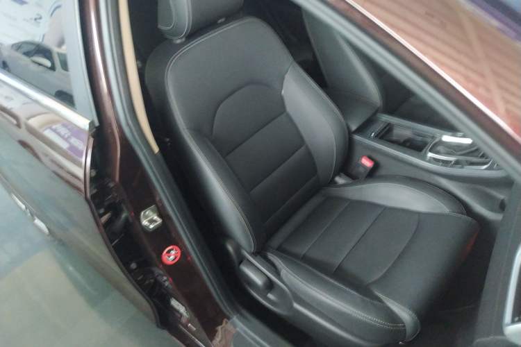 Used Geely Auto Emgrand 2018 1.5L CVT Upward Connect Edition
