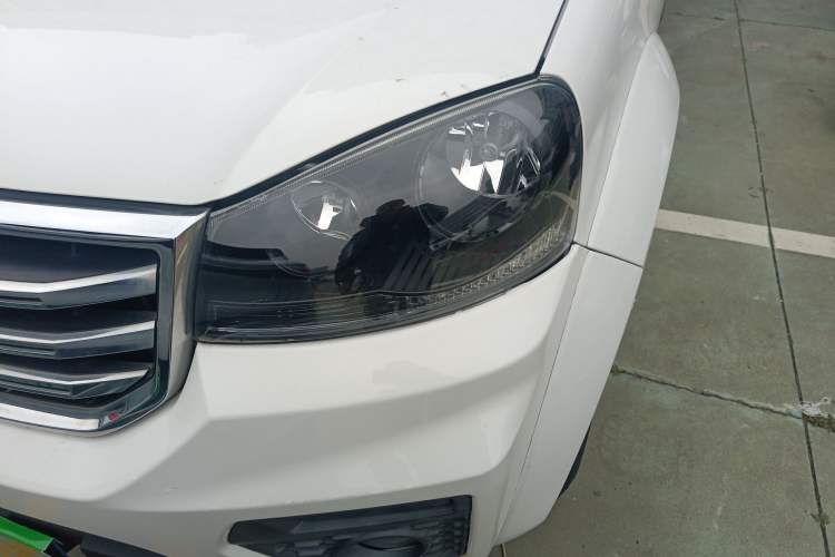 Used Great Wall Wingle 5 2017 2.4L European Version Gasoline Two-Wheel Drive Entry-Level Big Double Cab 4G69S4N