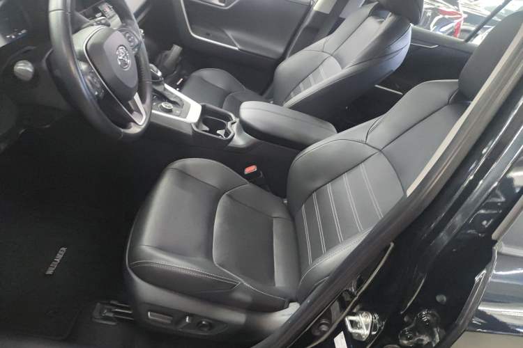 Used Toyota Wildlander 2023 Dual-Motor 2.5L E-CVT Four-Wheel Drive Prestige Edition
