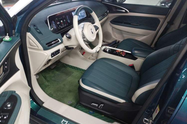 Used ORA Good Cat 2022 Morandi Edition 400km Standard Range Premium Version Lithium-Ion Battery