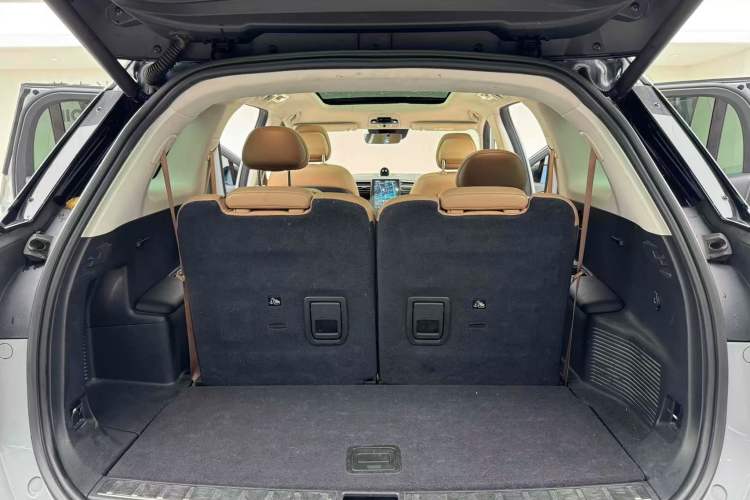 Used Nio ES8 2018 355 km Base Version 6-Seater Edition
