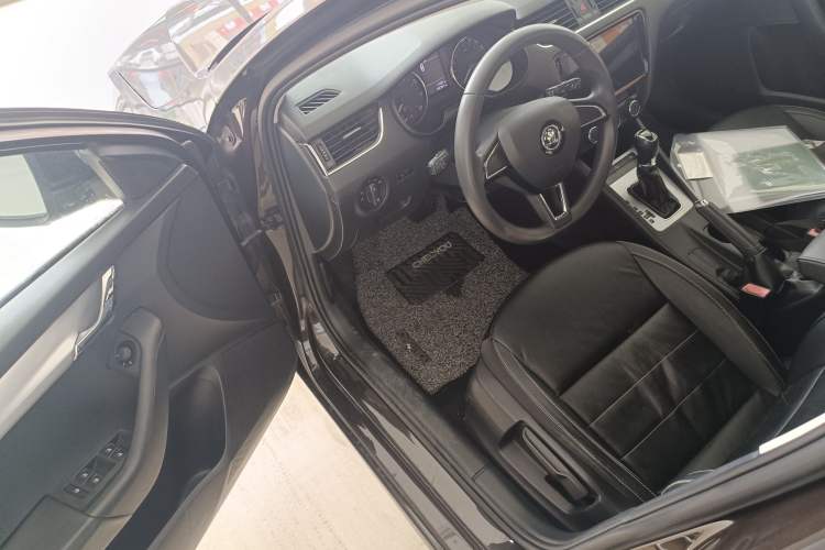 Used Skoda Octavia 2017 1.6L Automatic Chuanxing Edition