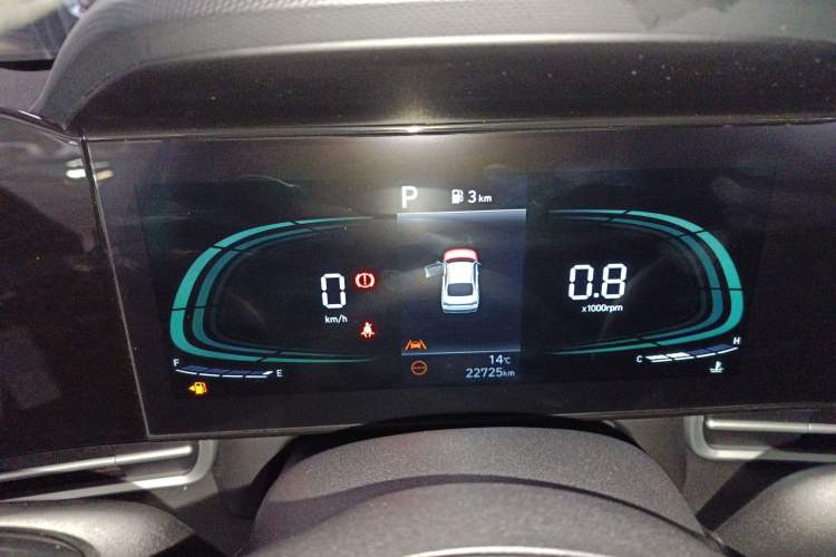 Used Hyundai Elantra 2023 1.5L CVT LUX Prestige Edition
