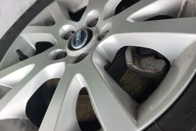 Used SWM X2 2021 1.5L Manual Business Version 7 Seats
