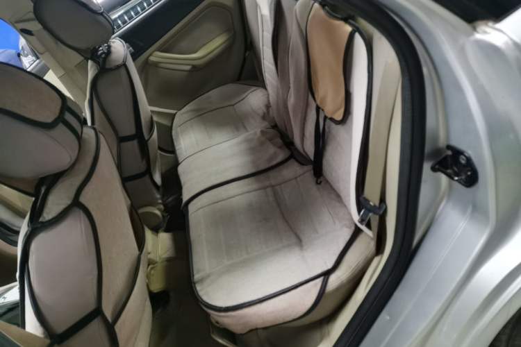 Used Ford Focus 2013 Sedan Classic 1.8L Automatic Base Model
