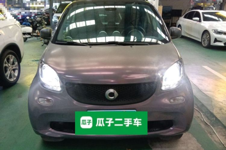 Used  fortwo 2015 1.0L 52 kW hardtop Dynamic version
