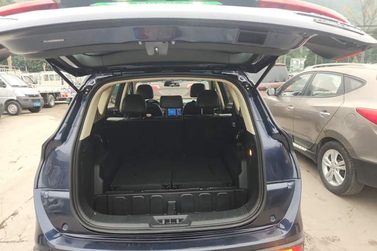 Used Dongfeng Fengon 580 2016 1.5T Manual Luxury Version
