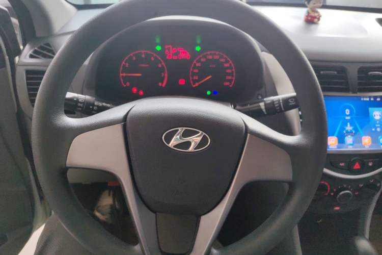 Used Hyundai Verna 2014 1.4L Automatic Smart GLS