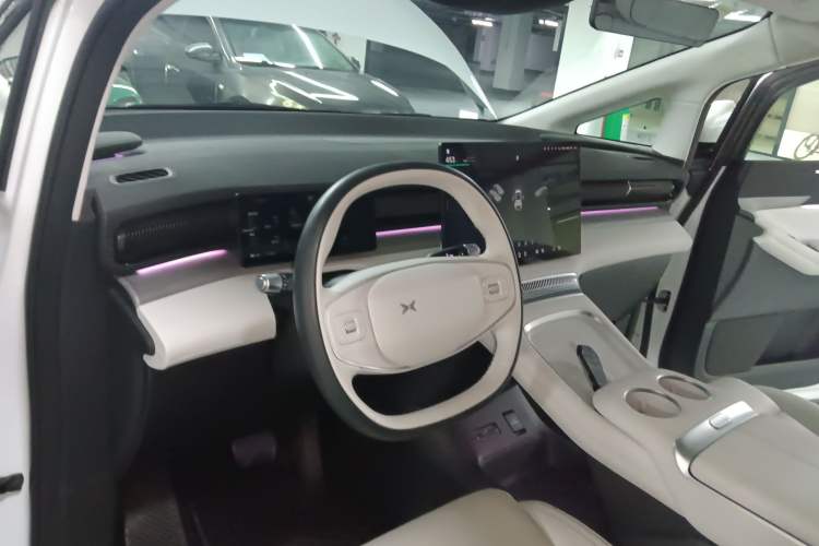 Used XPeng X9 2024 702 Ultra-Long Range Pro
