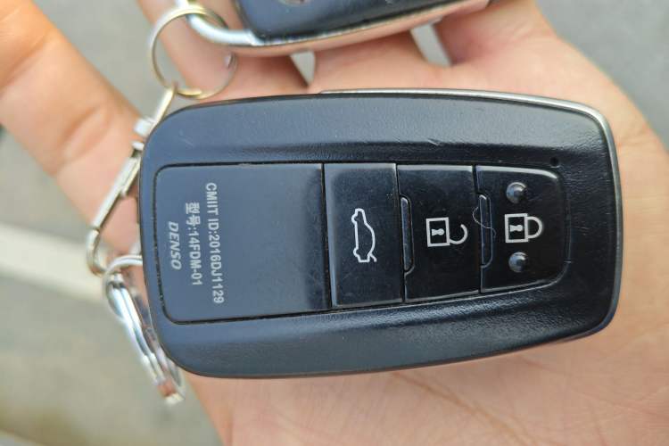 Used Toyota Camry 2023 2.0G Luxury Edition