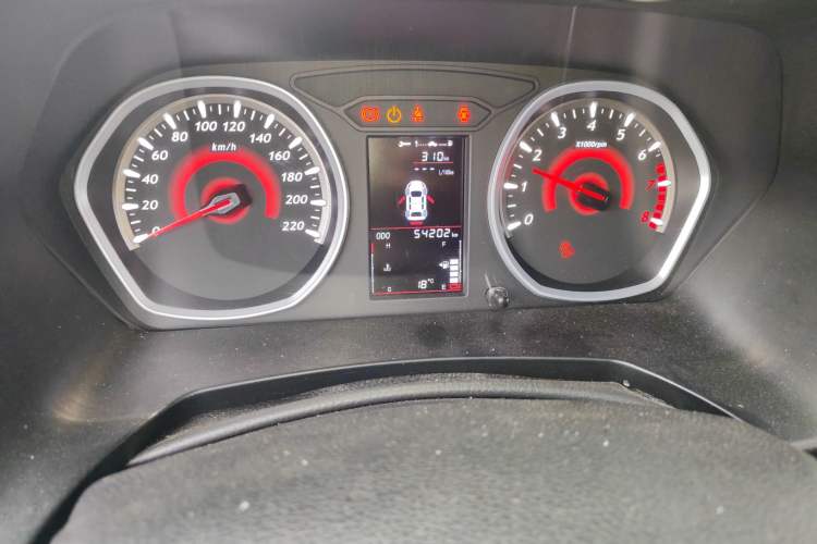 Used Soueast DX3 2016 1.5L Manual Luxury Version
