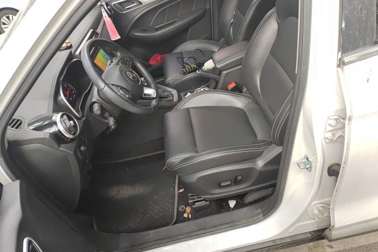 Used MG ZS 2018 1.5L Automatic Luxury Edition China V Standard