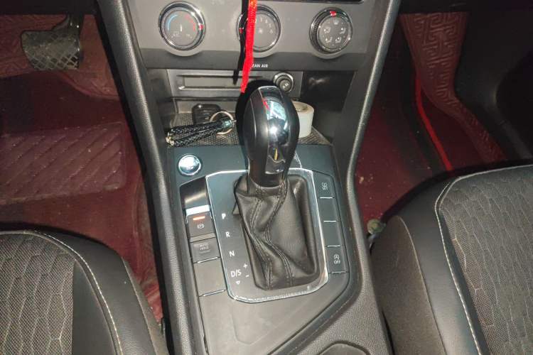 Used Volkswagen Tiguan L 2021 330TSI Automatic Two-Wheel Drive Comfort Edition