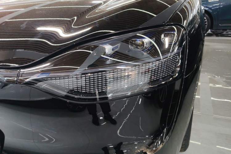 Used Hima AITO M9 2025 All-Electric Ultra Version 100 kWh 5-Seater Model
