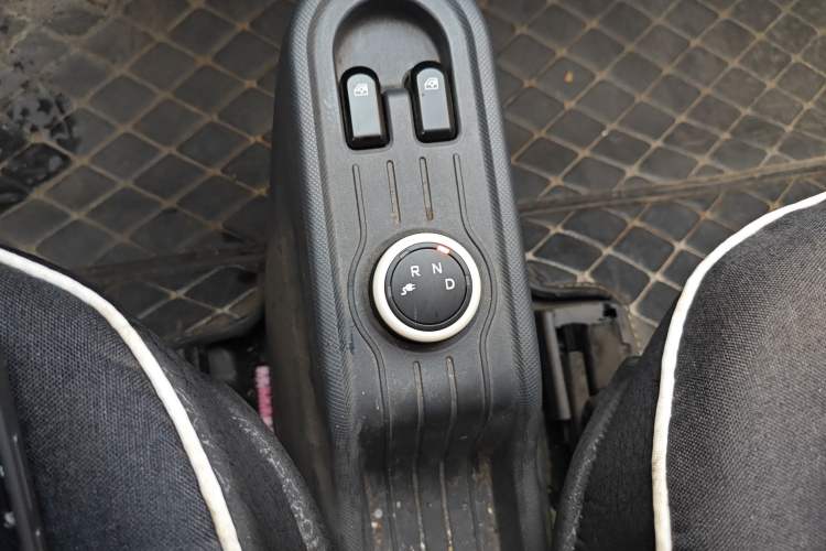 Used Wuling Hongguang MINIEV 2022 Macaron Fashion Edition Lithium-Nickel-Cobalt-Alpha-oxide
